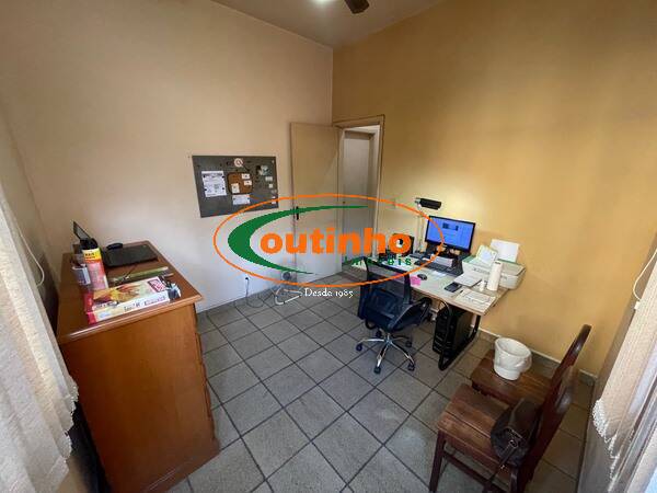 Apartamento à venda com 2 quartos, 65m² - Foto 26