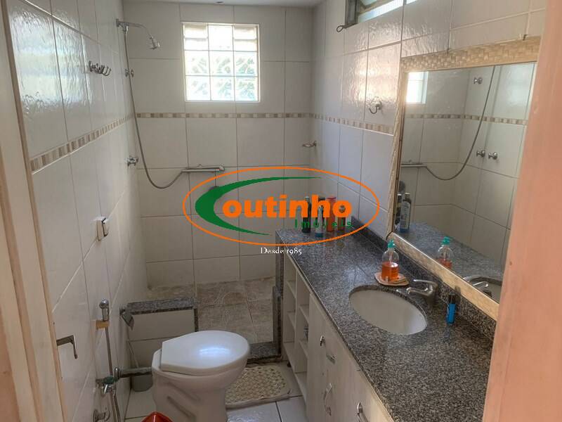 Casa à venda com 4 quartos, 224m² - Foto 16