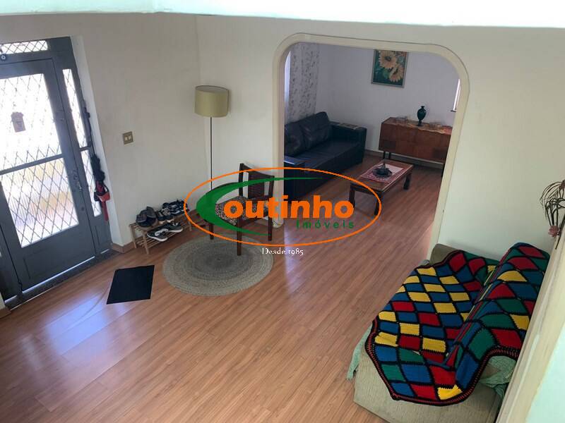 Casa à venda com 4 quartos, 224m² - Foto 34