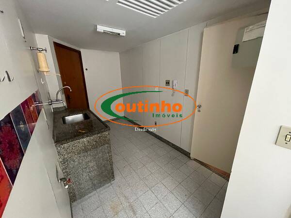 Apartamento à venda com 3 quartos, 80m² - Foto 9