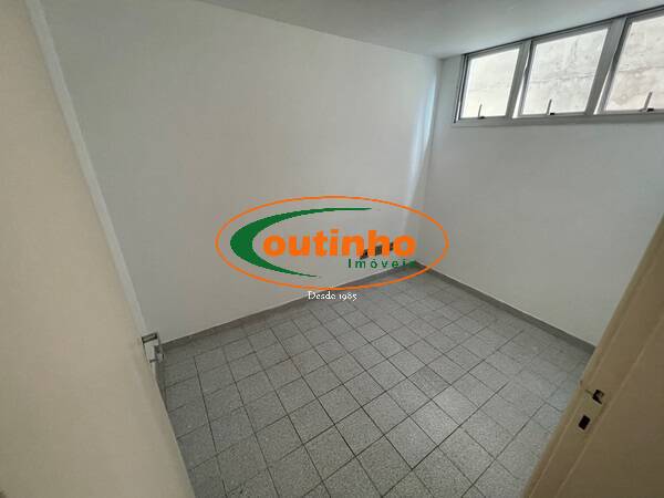 Apartamento à venda com 3 quartos, 80m² - Foto 18