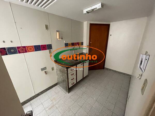 Apartamento à venda com 3 quartos, 80m² - Foto 23