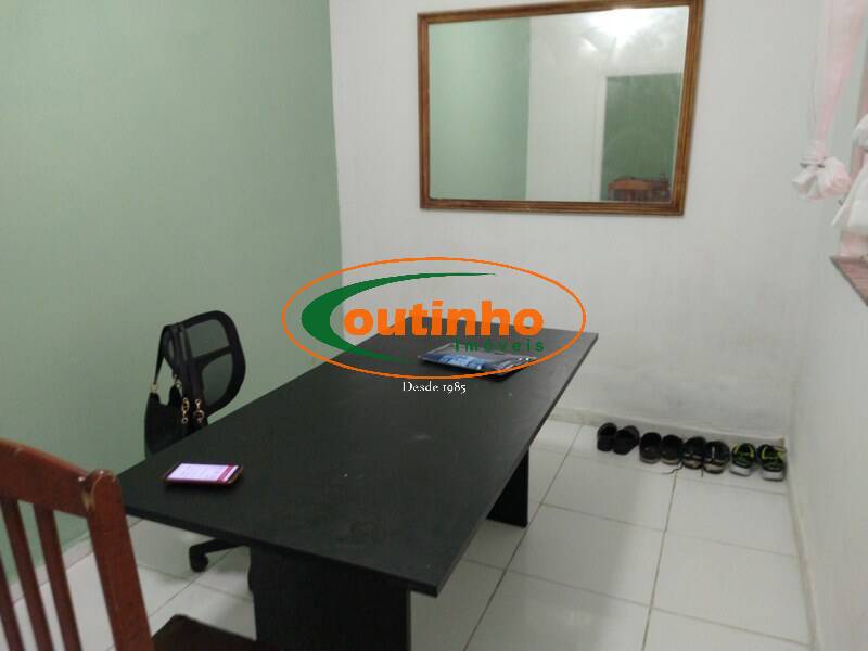 Apartamento à venda com 3 quartos, 110m² - Foto 3