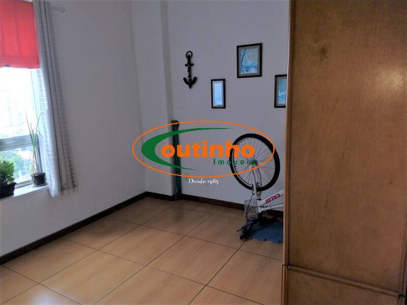 Apartamento à venda com 4 quartos, 185m² - Foto 19