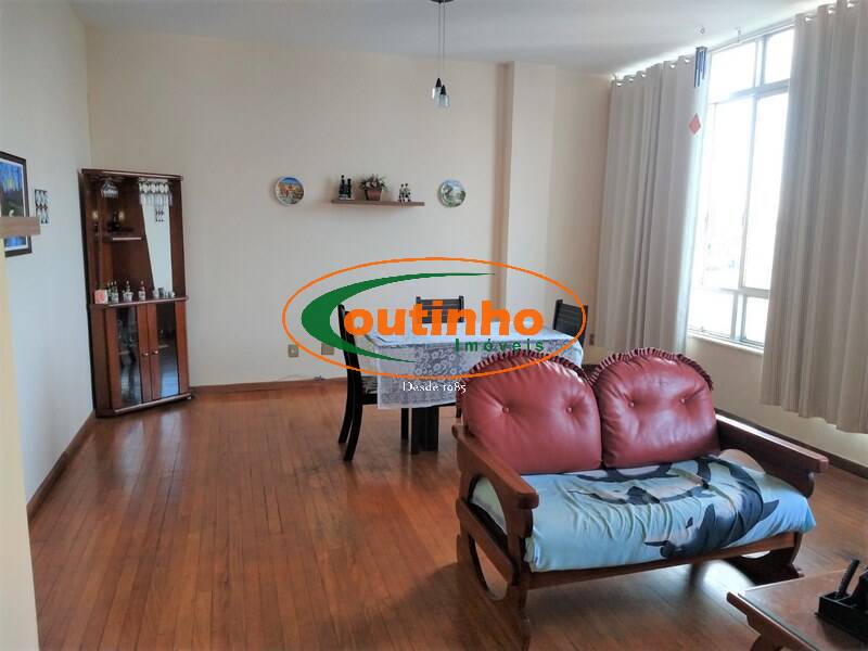 Apartamento à venda com 4 quartos, 185m² - Foto 2