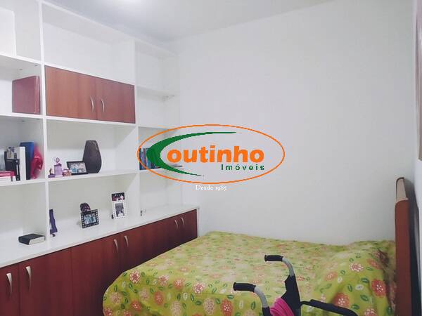 Apartamento à venda com 4 quartos, 130m² - Foto 15