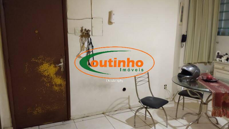 Apartamento à venda com 3 quartos, 213m² - Foto 14