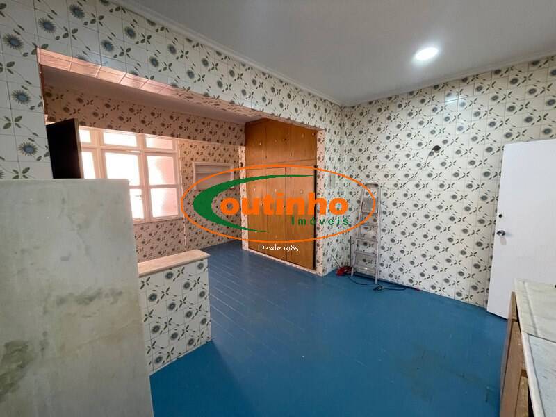 Apartamento à venda com 3 quartos, 120m² - Foto 16