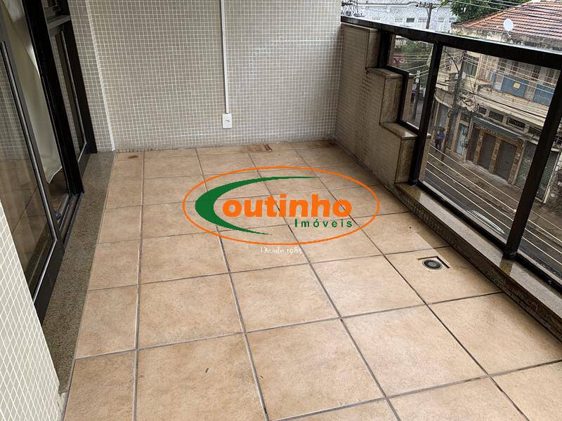 Apartamento à venda com 2 quartos, 68m² - Foto 2