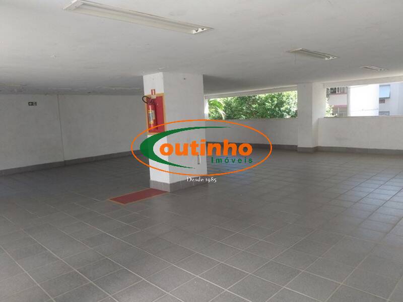 Apartamento à venda com 2 quartos, 74m² - Foto 25