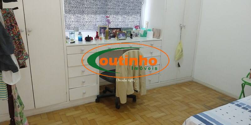 Apartamento à venda com 2 quartos, 70m² - Foto 12