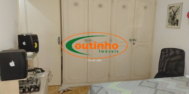 Apartamento à venda com 2 quartos, 70m² - Foto 9