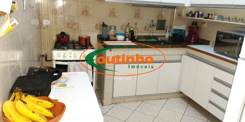 Apartamento à venda com 2 quartos, 70m² - Foto 23