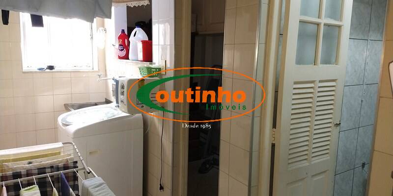 Apartamento à venda com 2 quartos, 70m² - Foto 33