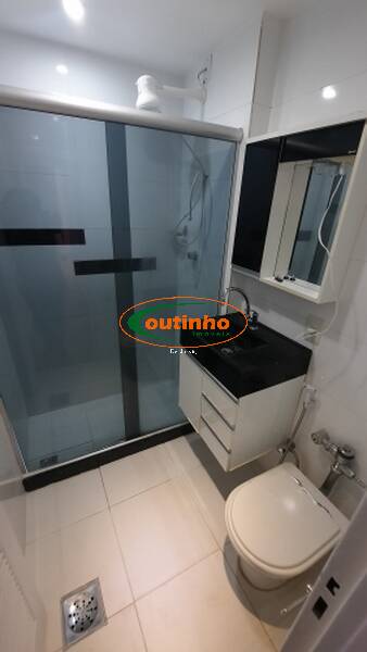 Apartamento à venda com 2 quartos, 67m² - Foto 14