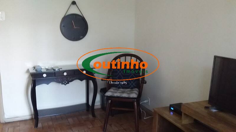 Apartamento à venda com 2 quartos, 70m² - Foto 12