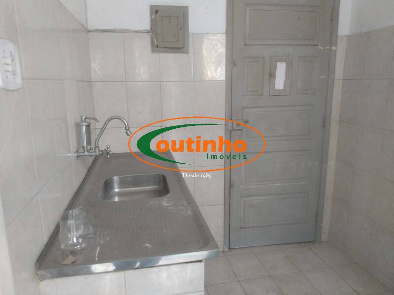 Apartamento à venda com 3 quartos, 80m² - Foto 22