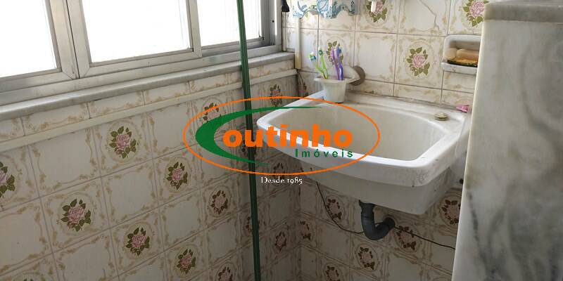 Apartamento à venda com 2 quartos, 64m² - Foto 44