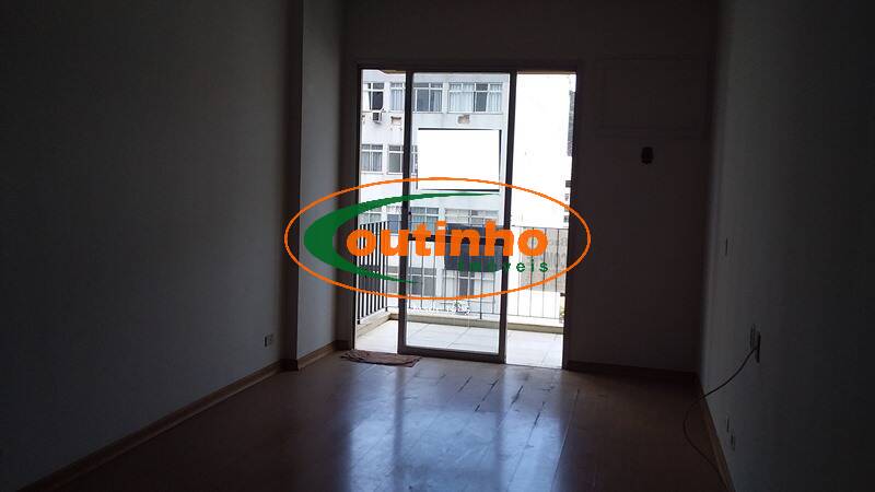 Apartamento à venda com 2 quartos, 86m² - Foto 3