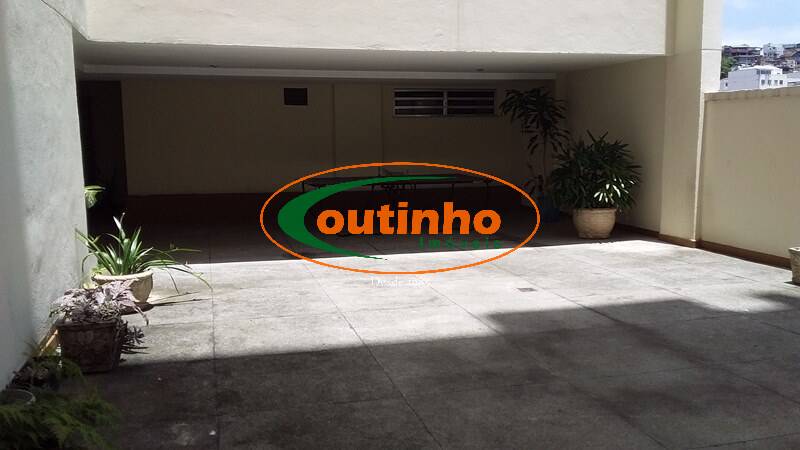 Apartamento à venda com 2 quartos, 86m² - Foto 32