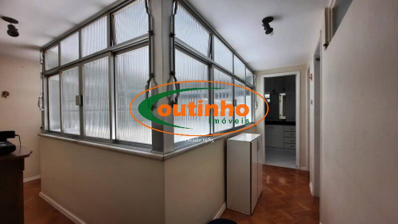 Apartamento à venda com 4 quartos, 180m² - Foto 22