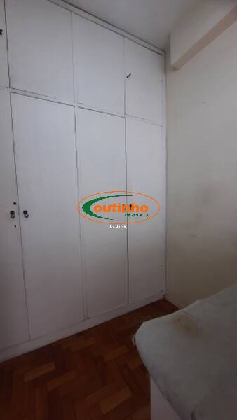 Apartamento à venda com 4 quartos, 180m² - Foto 29