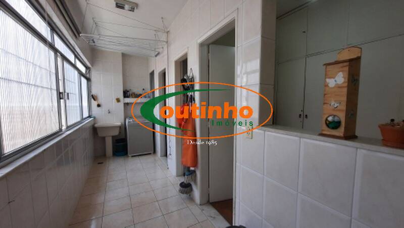 Apartamento à venda com 4 quartos, 180m² - Foto 32