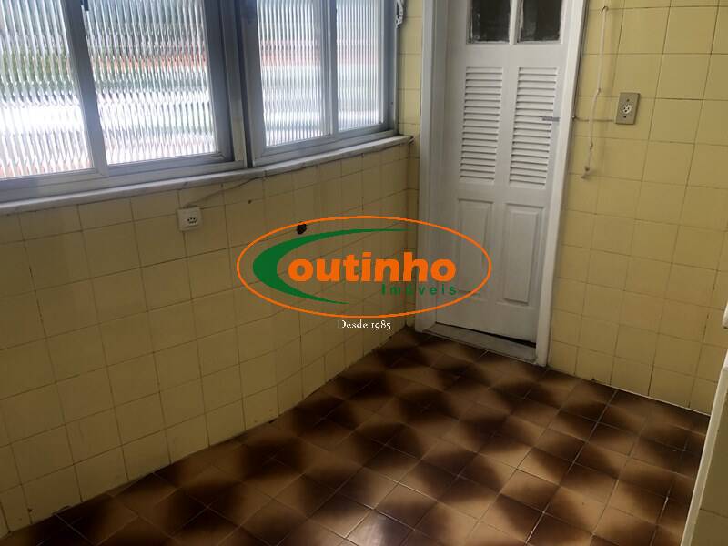 Apartamento à venda com 2 quartos, 83m² - Foto 10