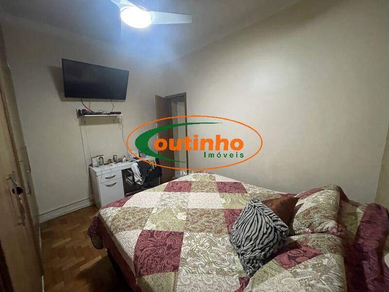 Apartamento à venda com 3 quartos, 75m² - Foto 3