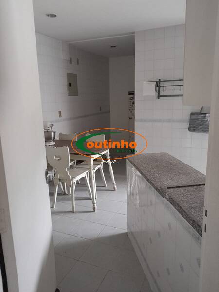 Apartamento à venda com 3 quartos, 182m² - Foto 17