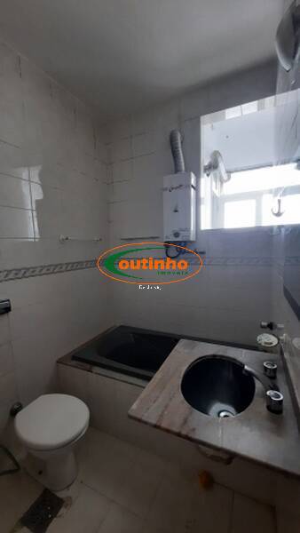 Apartamento à venda com 2 quartos, 67m² - Foto 11