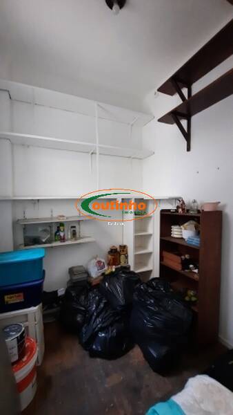 Apartamento à venda com 2 quartos, 67m² - Foto 18