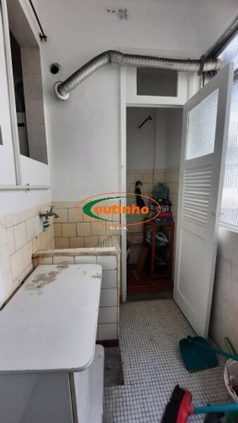 Apartamento à venda com 2 quartos, 67m² - Foto 19