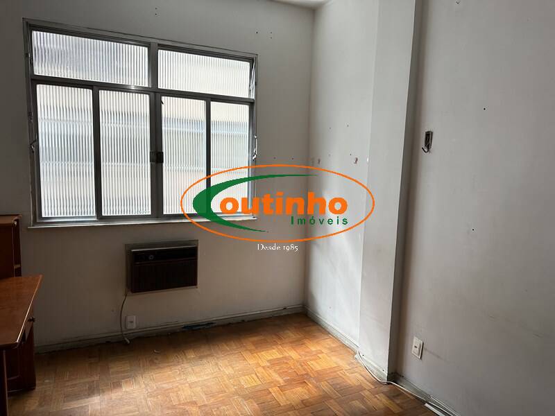 Apartamento à venda com 3 quartos, 104m² - Foto 9