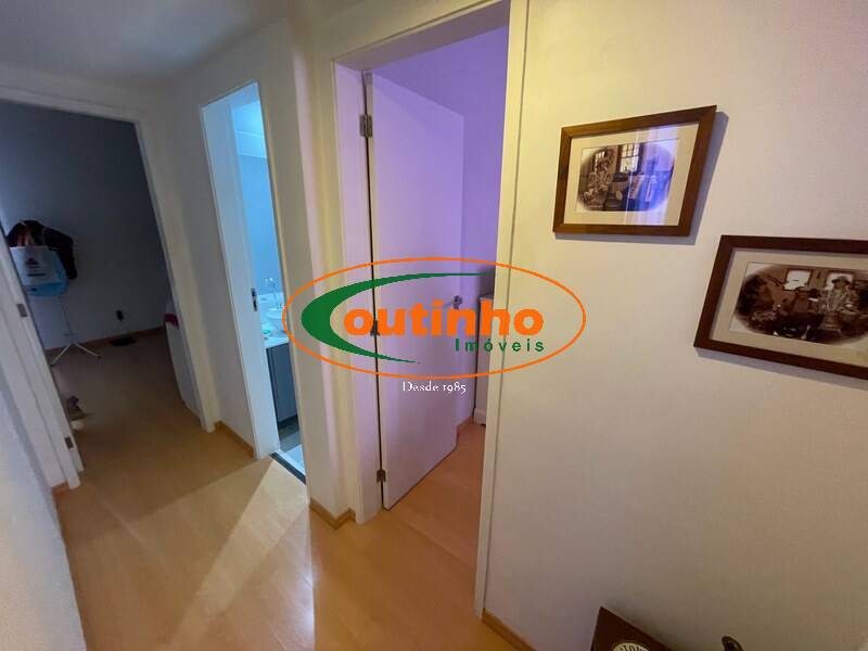 Apartamento à venda com 2 quartos, 72m² - Foto 4