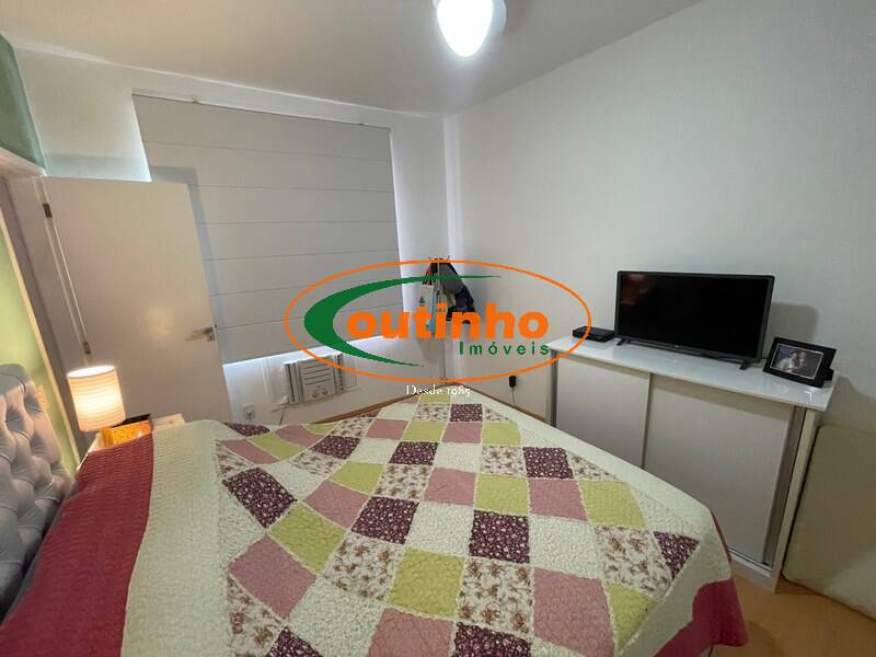 Apartamento à venda com 2 quartos, 72m² - Foto 5