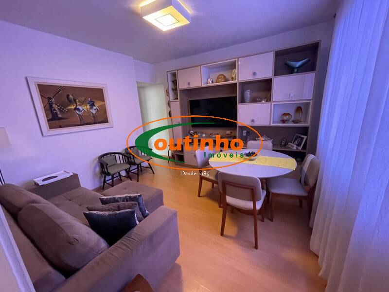 Apartamento à venda com 2 quartos, 72m² - Foto 1