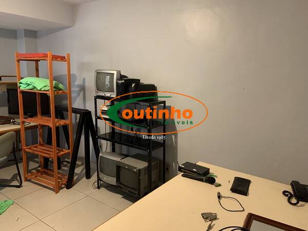 Casa à venda com 10 quartos, 400m² - Foto 11