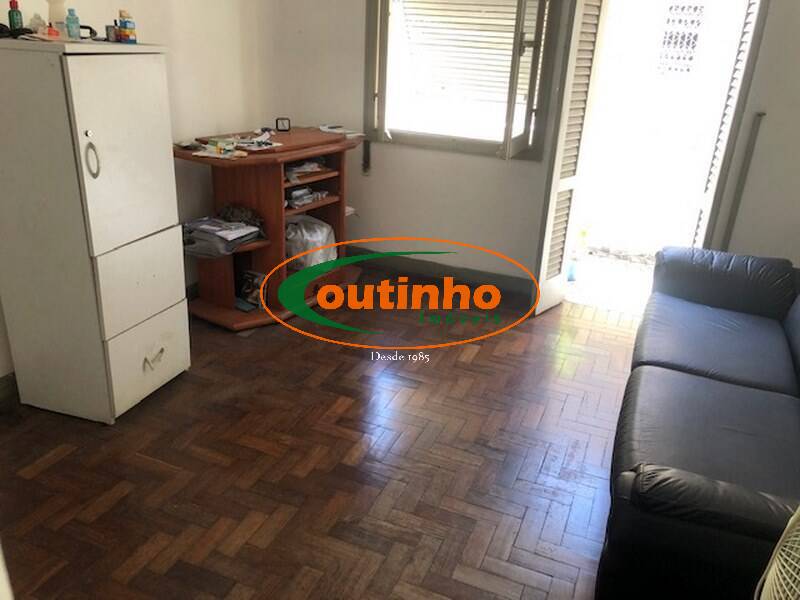 Apartamento à venda com 2 quartos, 58m² - Foto 4