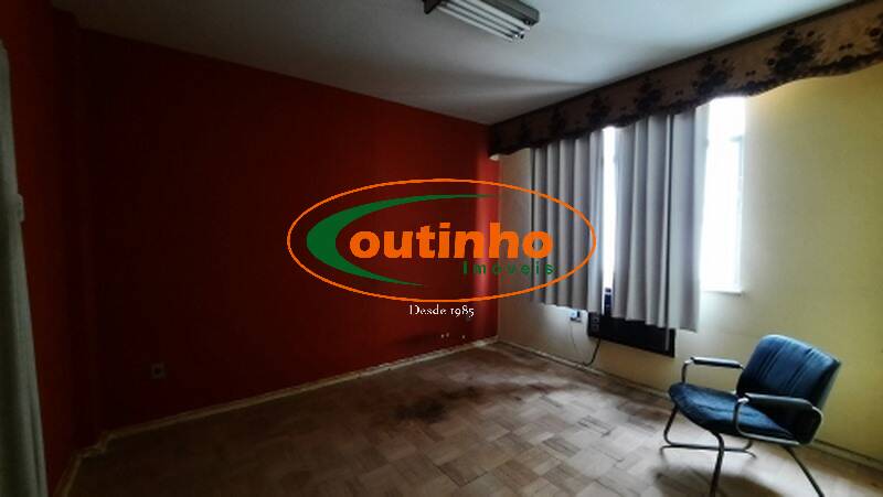 Apartamento à venda com 3 quartos, 110m² - Foto 4