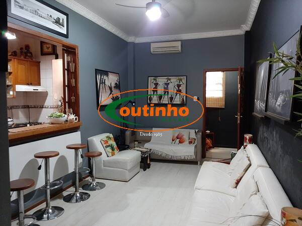 Apartamento à venda com 2 quartos, 63m² - Foto 2