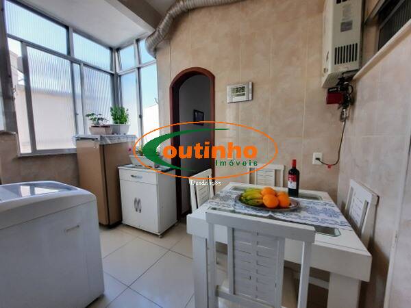 Apartamento à venda com 3 quartos, 110m² - Foto 15