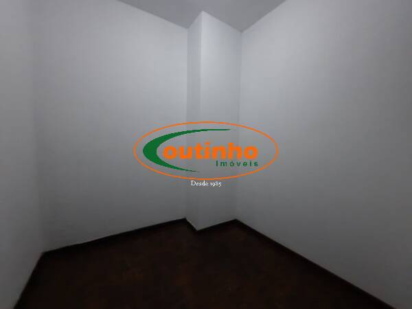 Apartamento à venda com 4 quartos, 150m² - Foto 21