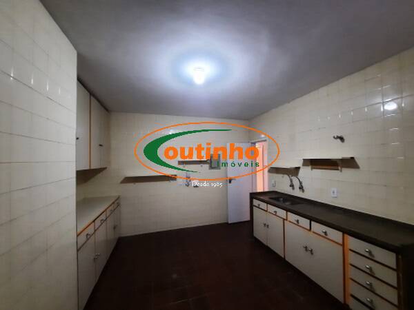 Apartamento à venda com 4 quartos, 150m² - Foto 24