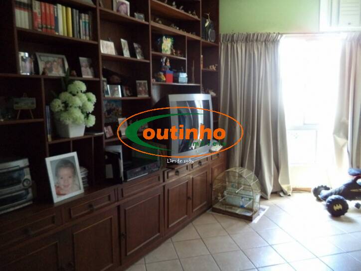 Apartamento à venda com 4 quartos, 160m² - Foto 6