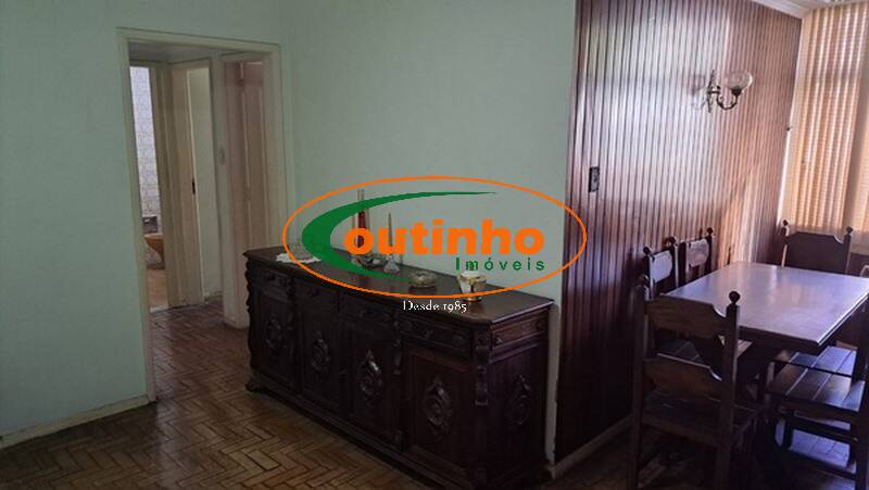 Apartamento à venda com 2 quartos, 70m² - Foto 3