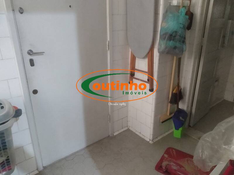 Apartamento à venda com 3 quartos, 120m² - Foto 9