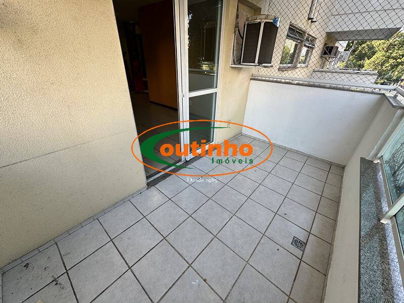 Apartamento à venda com 2 quartos, 76m² - Foto 11