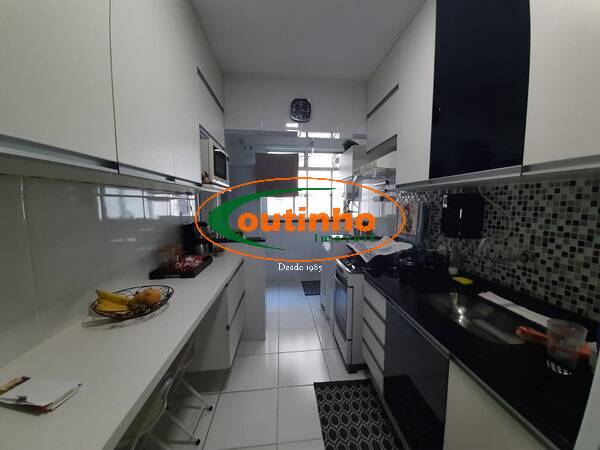 Apartamento à venda com 3 quartos, 93m² - Foto 13