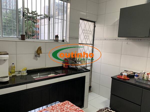 Casa à venda com 4 quartos, 140m² - Foto 15